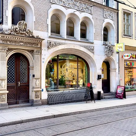 783 Halle Zentrum Mit Gemuetlichem Wohnbereich * Halle (Saale)