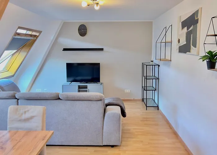 Centrally Located And Comfortable In Halle *